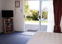 Image of the inside of a motel room at castle Court Motel Wellsford